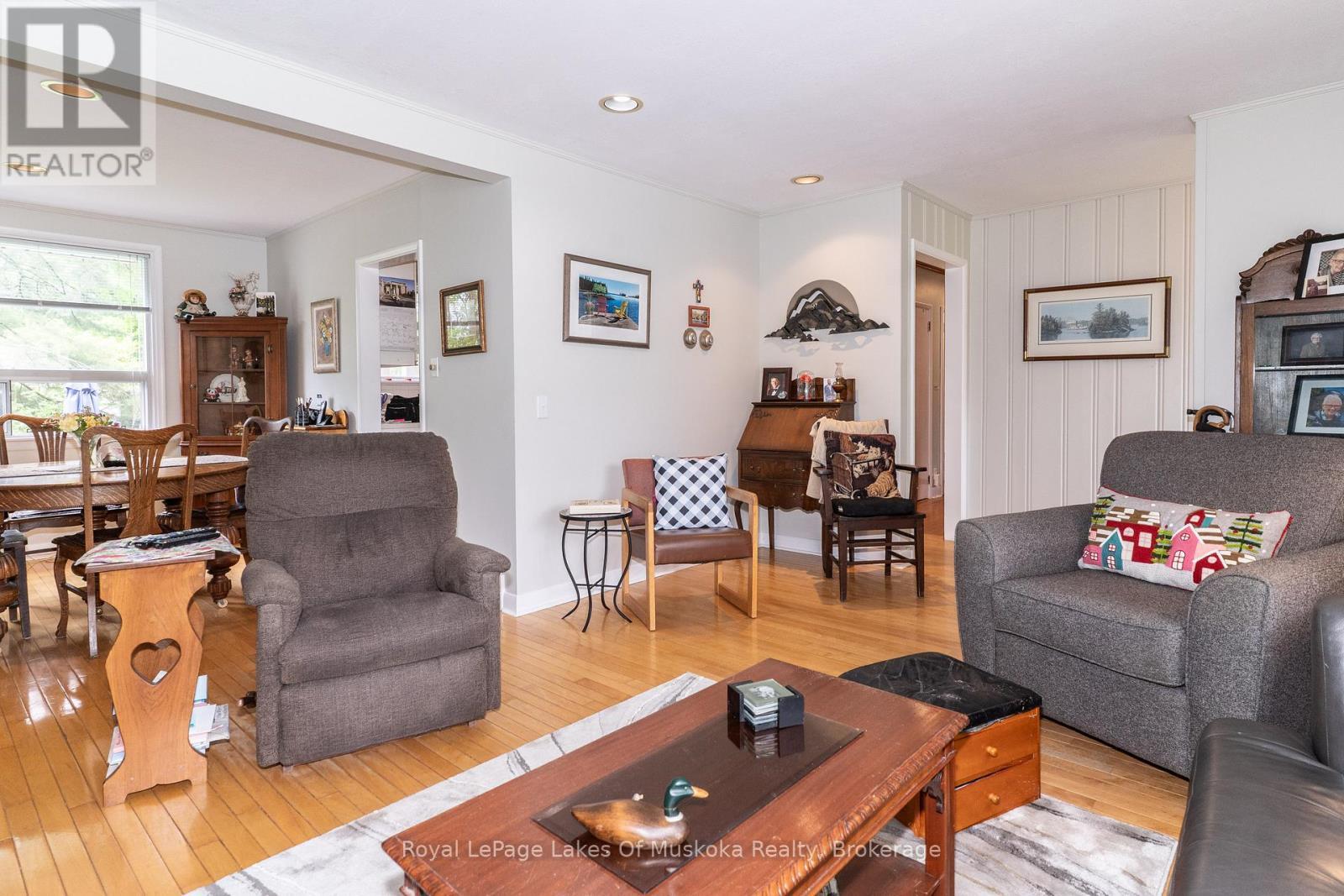












555 SARAH STREET N

,
Gravenhurst (Muskoka (S)),




Ontario
P1P1E9

