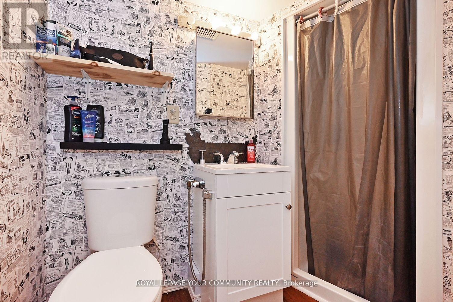 












304 MACIVER BOULEVARD

,
Newmarket,




Ontario
L3X1Y4

