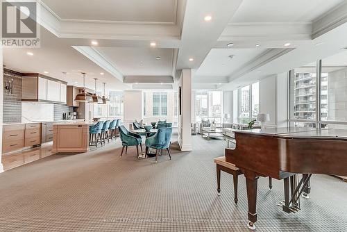 SOCIAL/PARTY ROOM