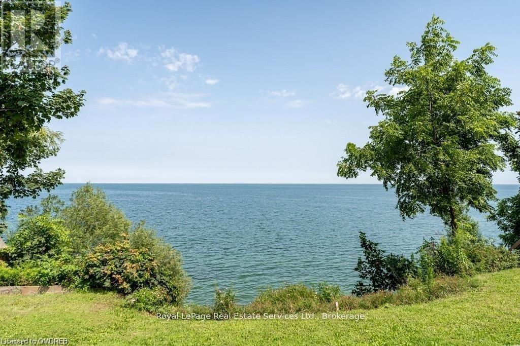 












4 6TH STREET

,
Grimsby (Grimsby Beach),




Ontario
L3M2T3

