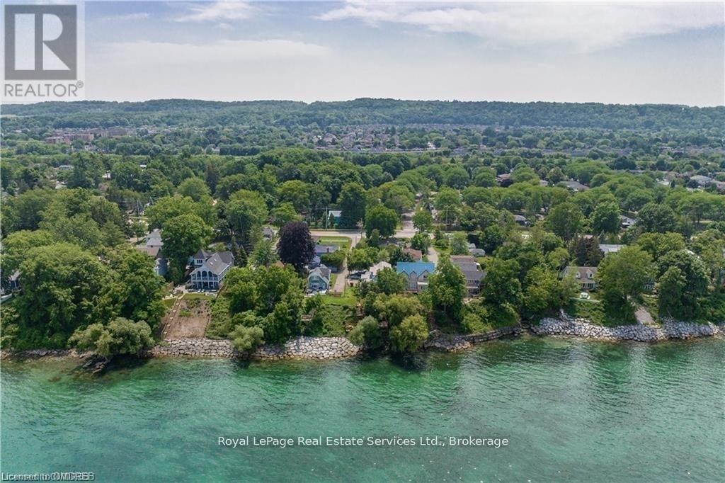 












4 6TH STREET

,
Grimsby (Grimsby Beach),




Ontario
L3M2T3

