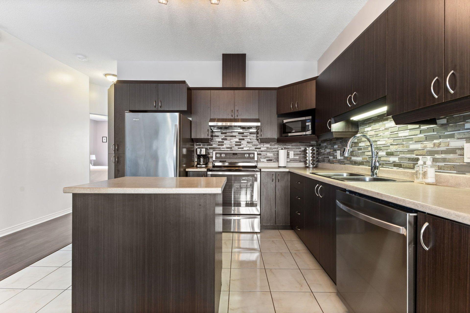 









817


Boul. de la Cité

, 3,
Gatineau (Gatineau),




QC
J8R0G2

