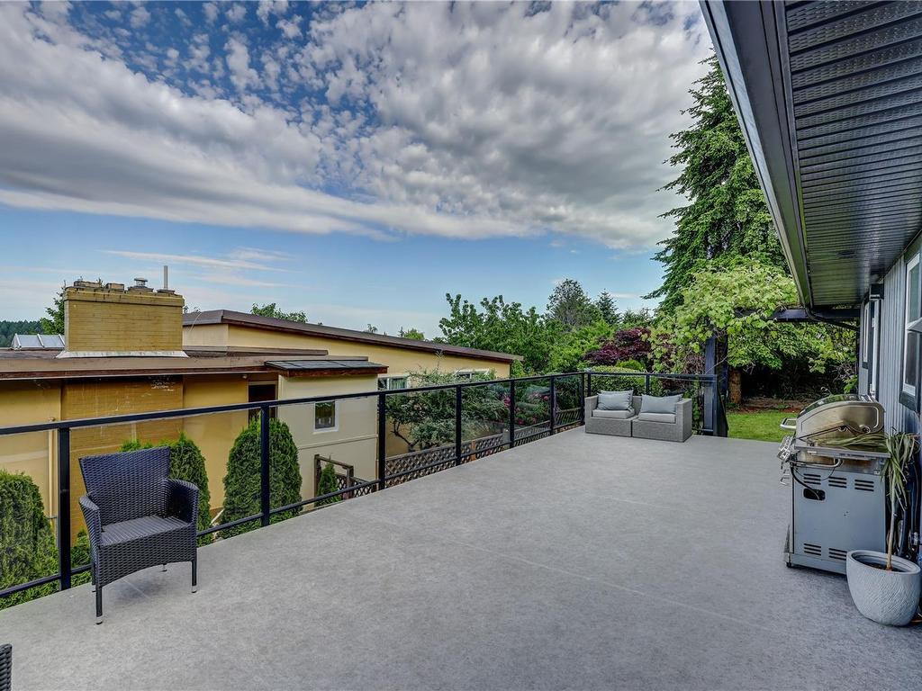 









985


Malaspina

Cres,
Nanaimo,




BC
V9S 2Z9

