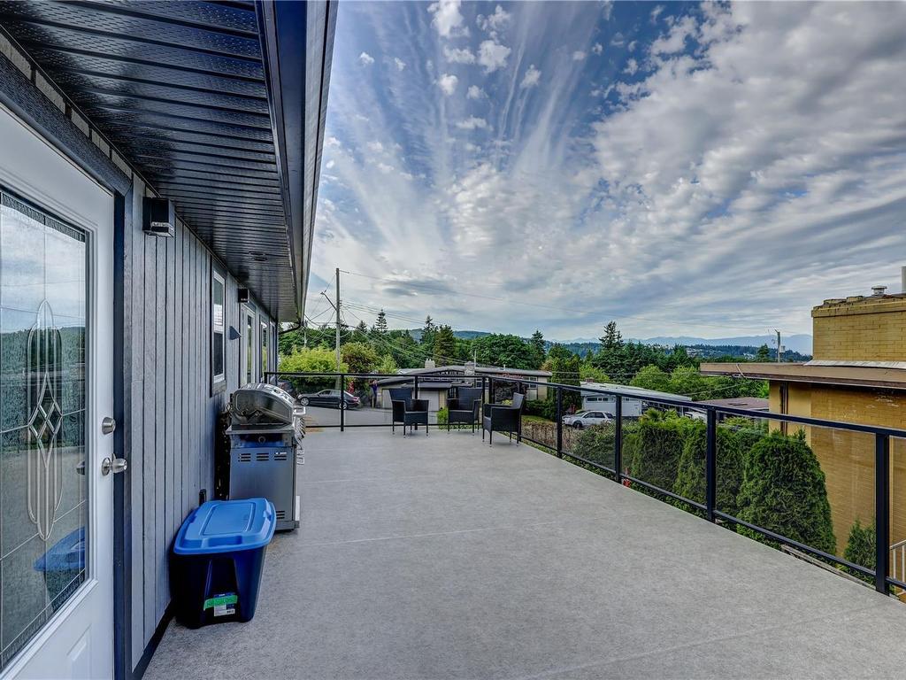 









985


Malaspina

Cres,
Nanaimo,




BC
V9S 2Z9

