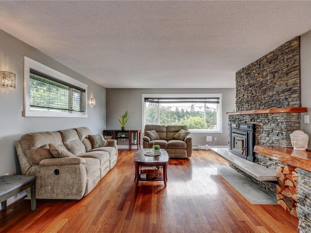 









985


Malaspina

Cres,
Nanaimo,




BC
V9S 2Z9

