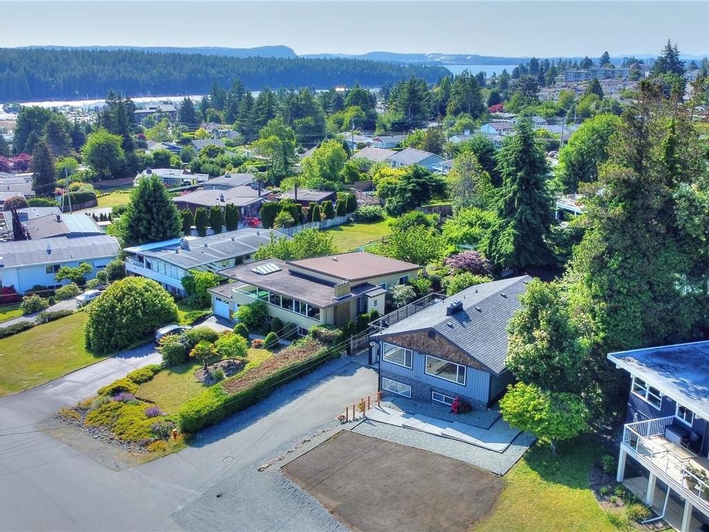 









985


Malaspina

Cres,
Nanaimo,




BC
V9S 2Z9

