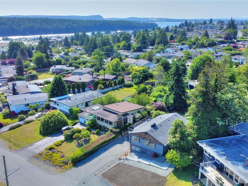 









985


Malaspina

Cres,
Nanaimo,




BC
V9S 2Z9

