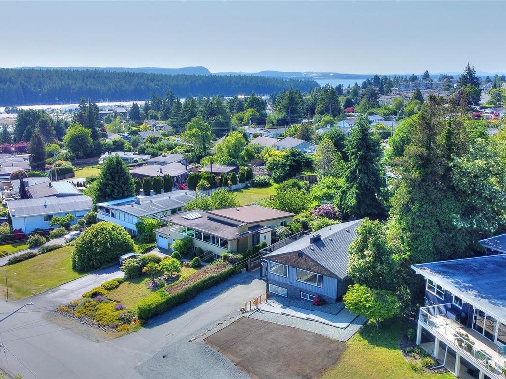 









985


Malaspina

Cres,
Nanaimo,




BC
V9S 2Z9

