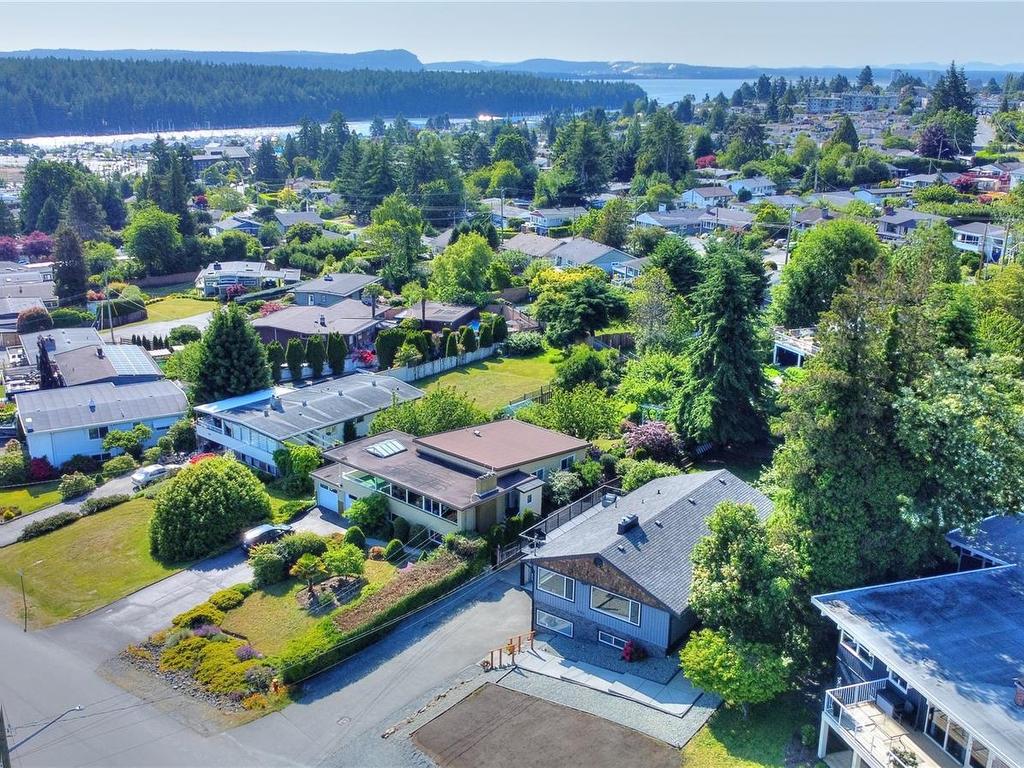 









985


Malaspina

Cres,
Nanaimo,




BC
V9S 2Z9

