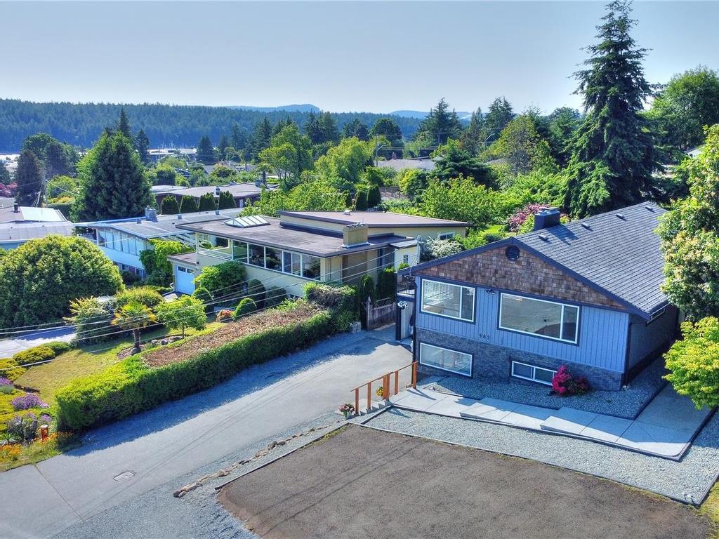 









985


Malaspina

Cres,
Nanaimo,




BC
V9S 2Z9

