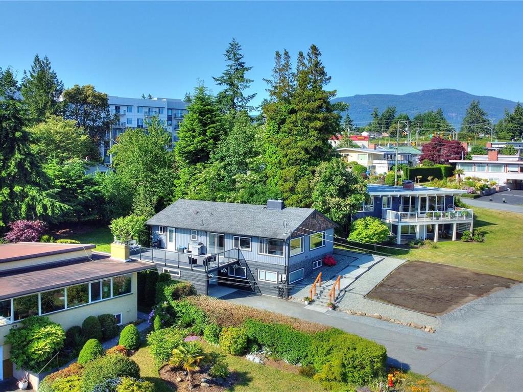 









985


Malaspina

Cres,
Nanaimo,




BC
V9S 2Z9

