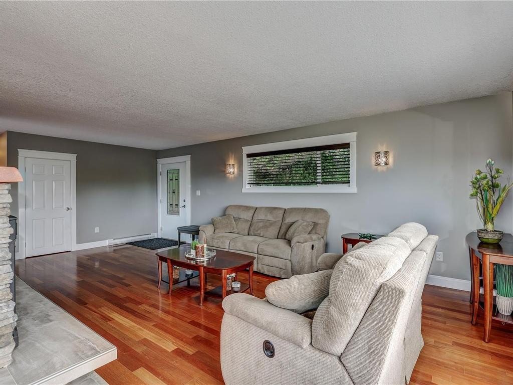 









985


Malaspina

Cres,
Nanaimo,




BC
V9S 2Z9

