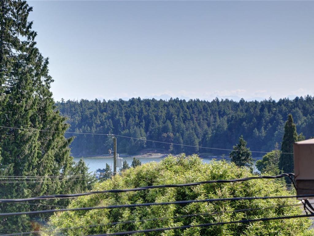 









985


Malaspina

Cres,
Nanaimo,




BC
V9S 2Z9

