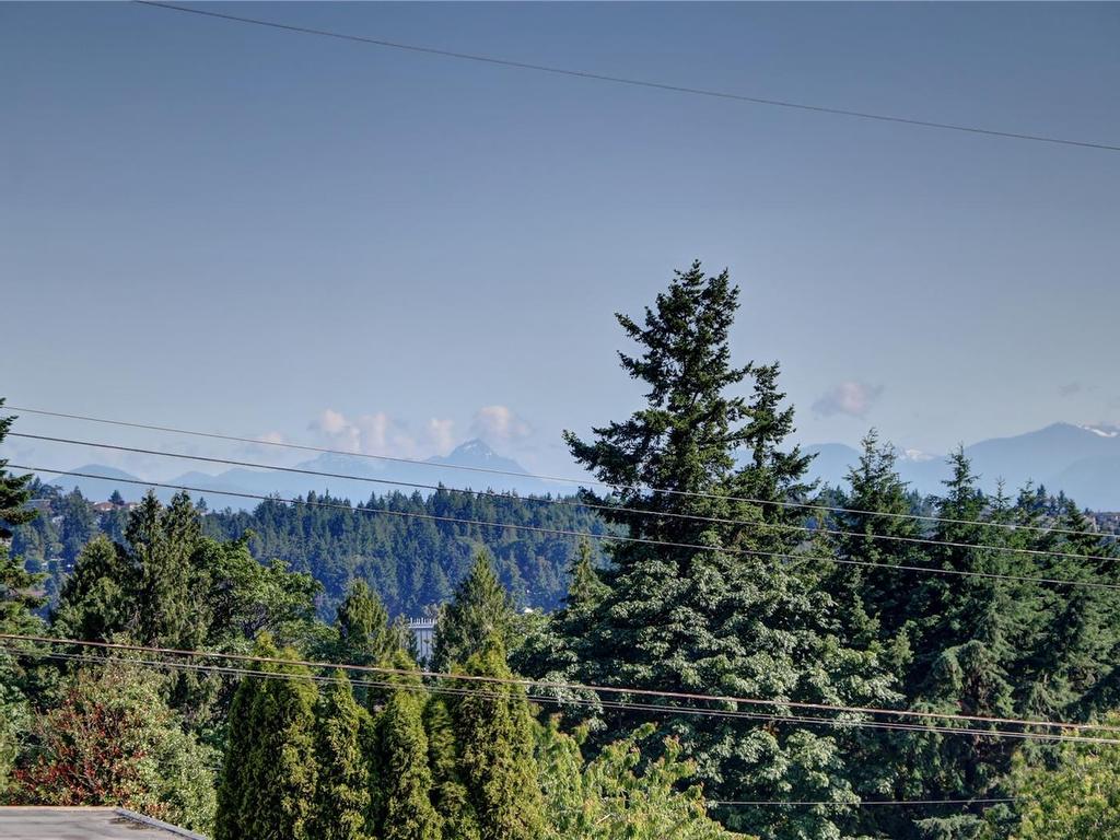 









985


Malaspina

Cres,
Nanaimo,




BC
V9S 2Z9

