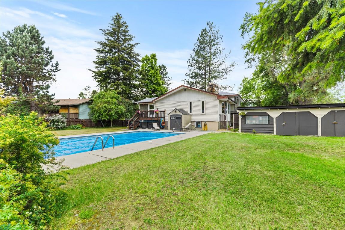 









704


Bradford

Road,
Barriere,




BC
V0E 1E0

