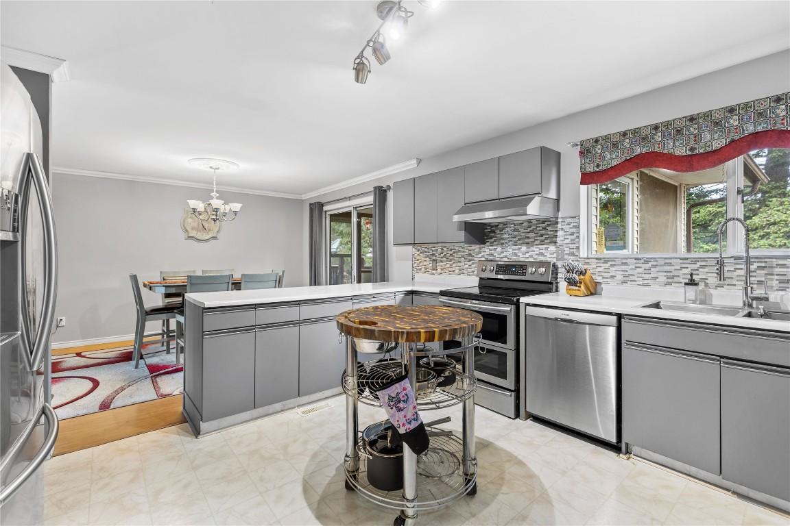 









704


Bradford

Road,
Barriere,




BC
V0E 1E0

