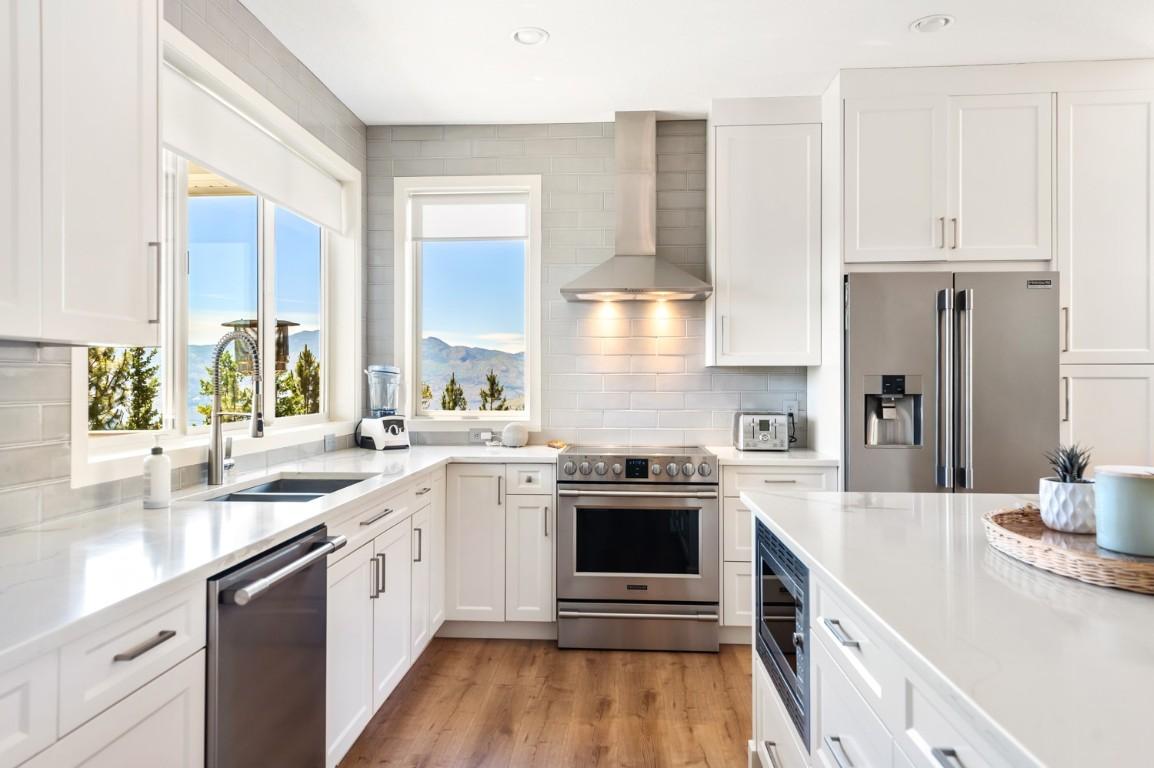 









2541


Copper Ridge

Drive,
West Kelowna,




BC
V4T 2X6

