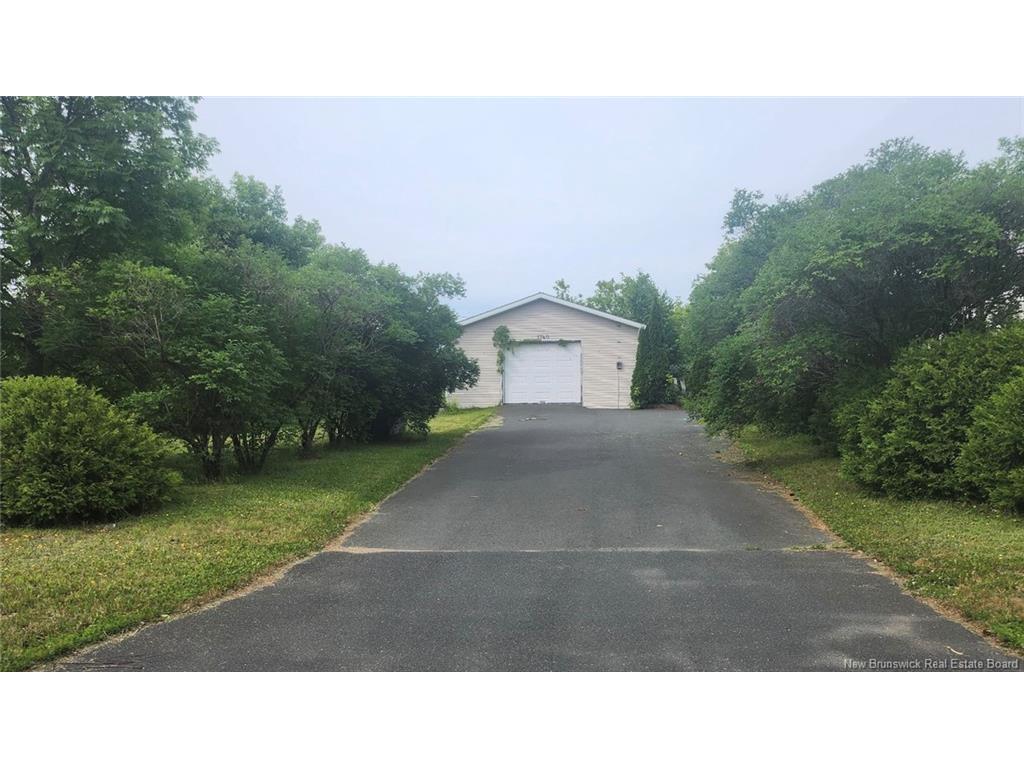 









1740


Brideau

AVE,
Bathurst,




NB
E2A 2J8

