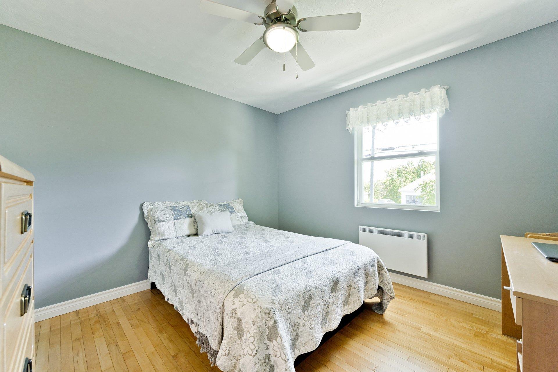 









444


Rue Jeanne-Mance

,
Coaticook,




QC
J1A1W5

