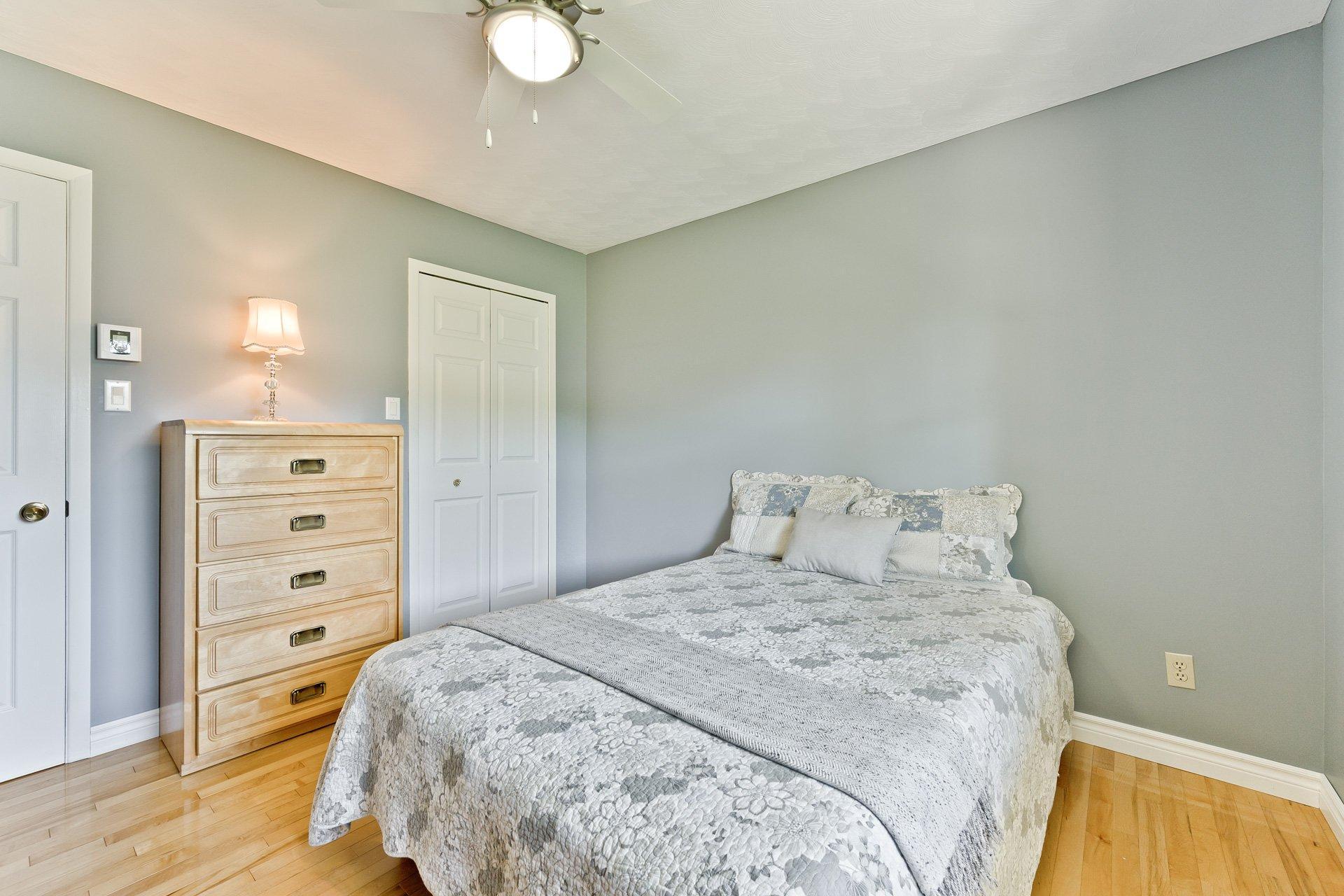 









444


Rue Jeanne-Mance

,
Coaticook,




QC
J1A1W5

