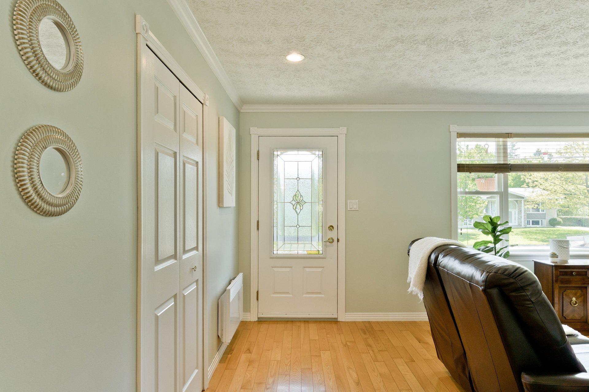 









444


Rue Jeanne-Mance

,
Coaticook,




QC
J1A1W5

