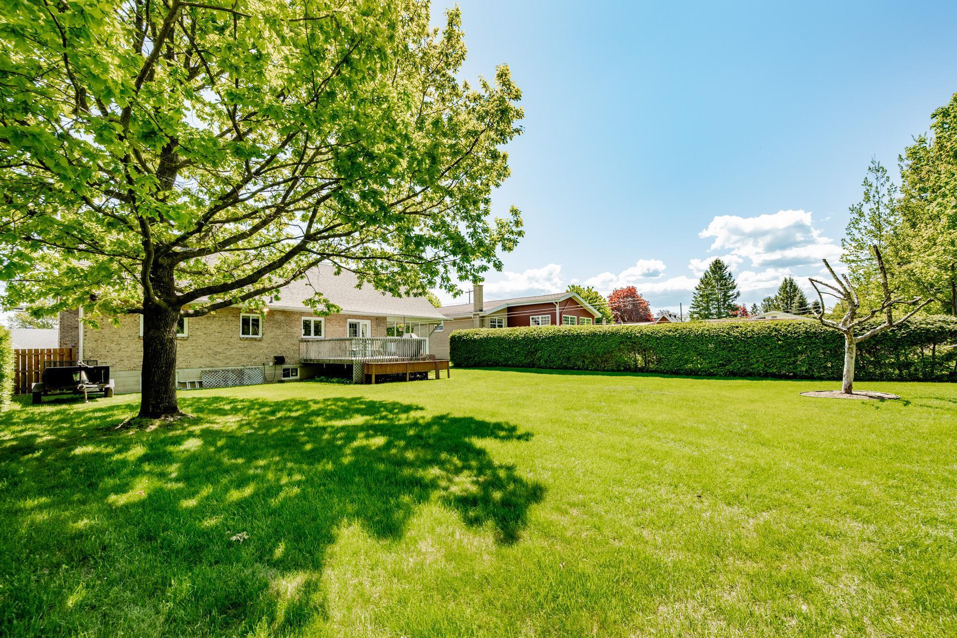 









444


Rue Jeanne-Mance

,
Coaticook,




QC
J1A1W5

