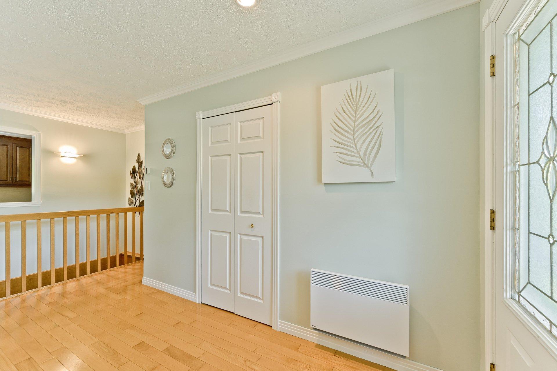 









444


Rue Jeanne-Mance

,
Coaticook,




QC
J1A1W5

