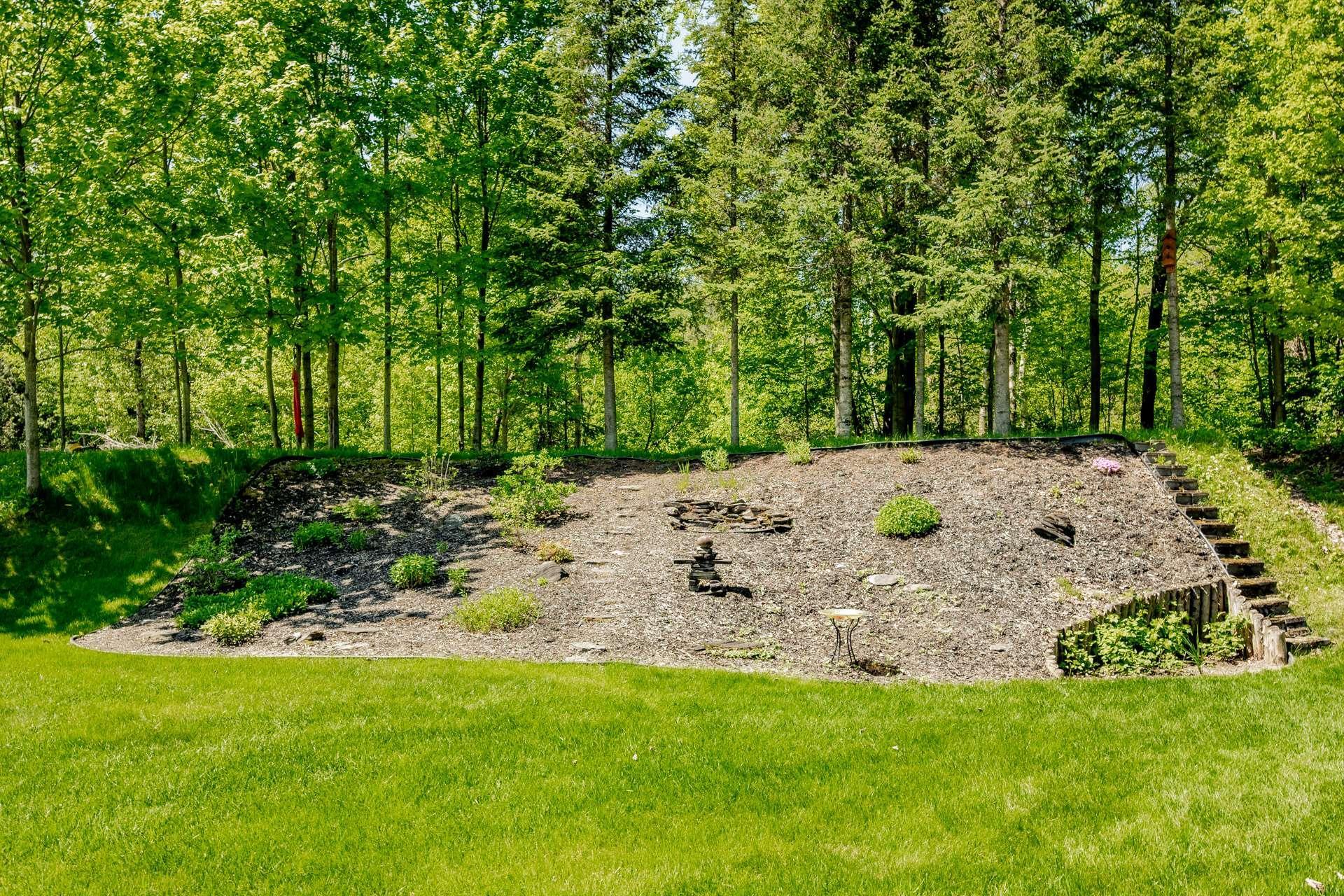 









444


Rue Jeanne-Mance

,
Coaticook,




QC
J1A1W5


