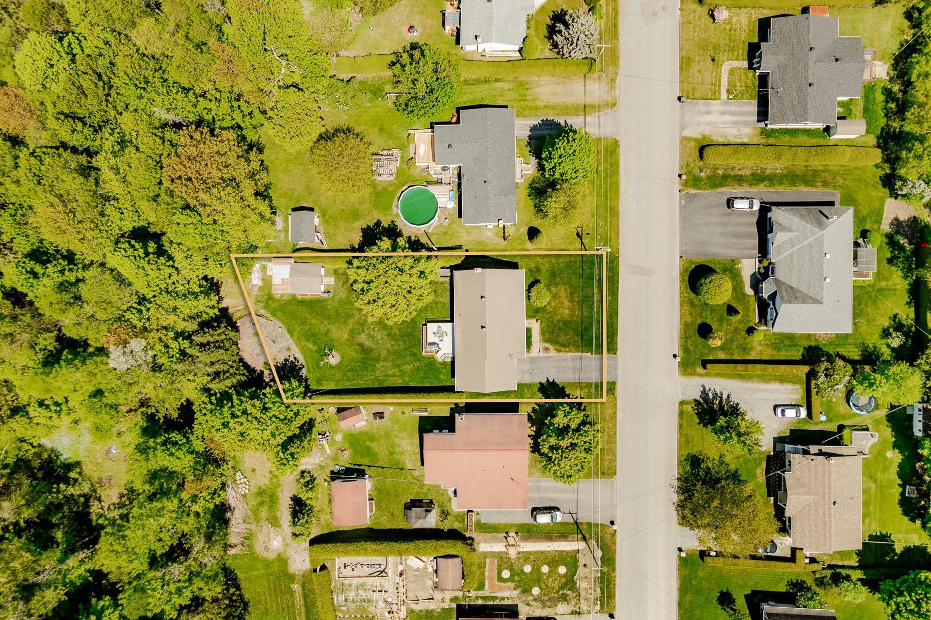 









444


Rue Jeanne-Mance

,
Coaticook,




QC
J1A1W5

