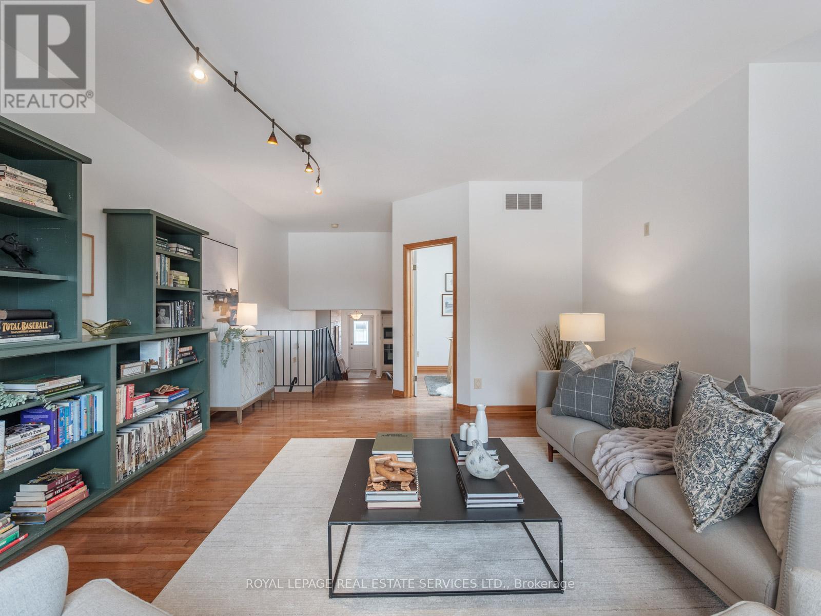 












15754 HEART LAKE ROAD

,
Caledon,




Ontario
L7C2L2

