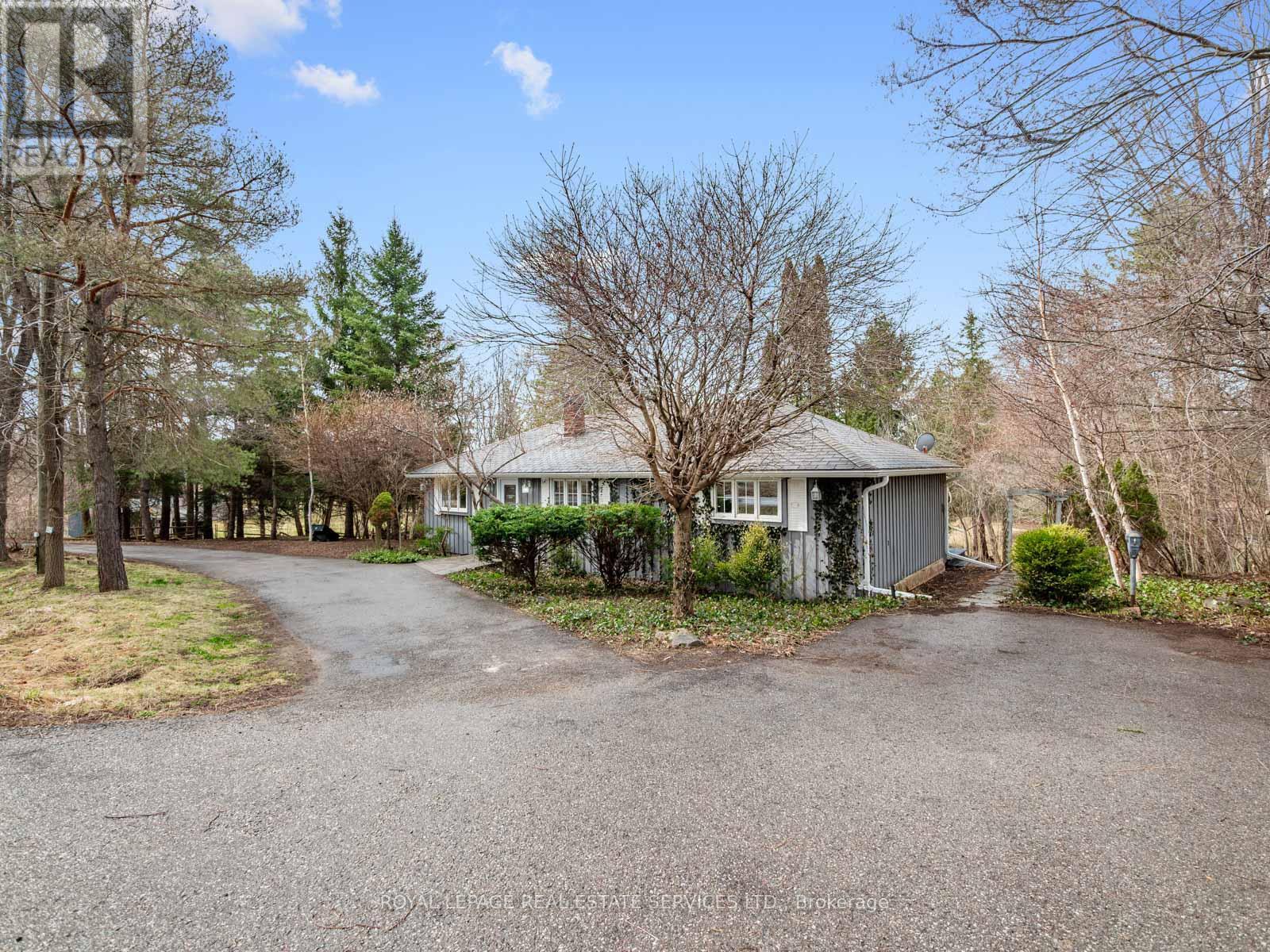 












15754 HEART LAKE ROAD

,
Caledon,




Ontario
L7C2L2

