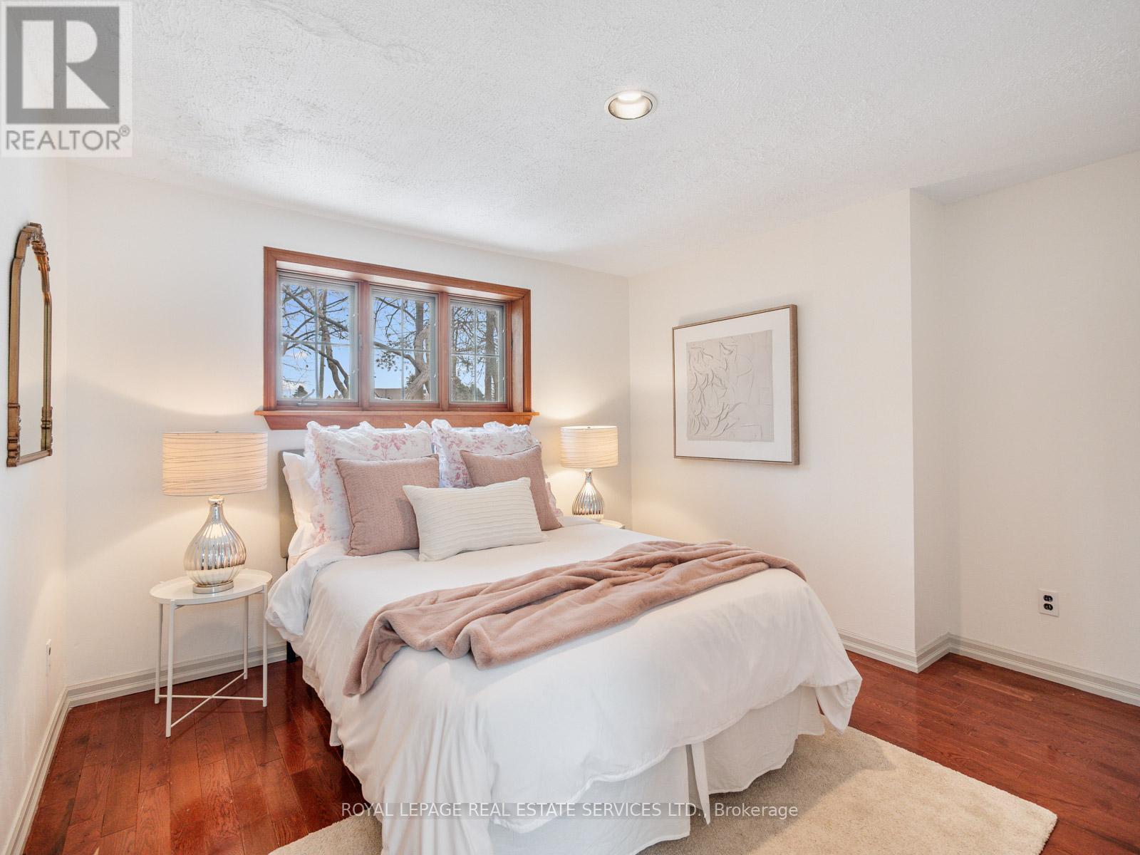 












15754 HEART LAKE ROAD

,
Caledon,




Ontario
L7C2L2

