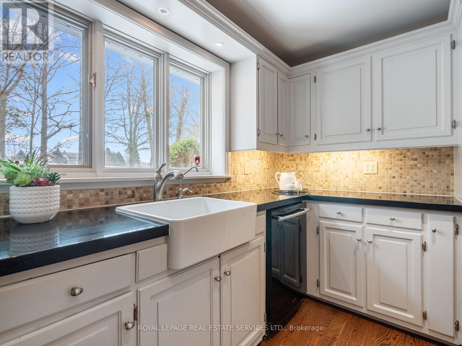 












15754 HEART LAKE ROAD

,
Caledon,




Ontario
L7C2L2

