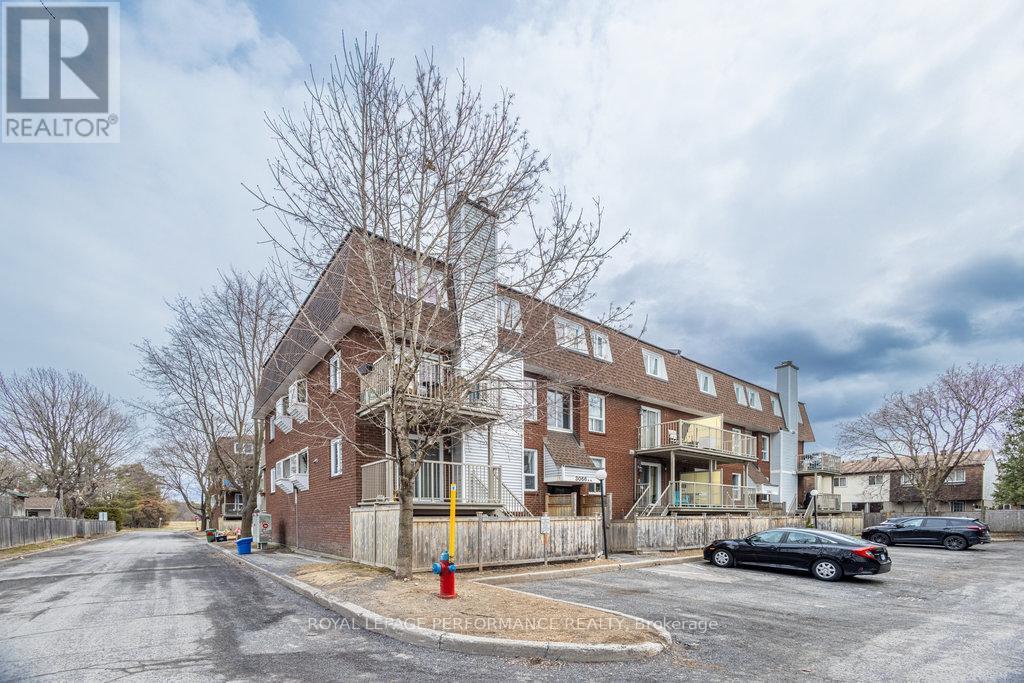 












E - 3066 COUNCILLORS WAY

,
Ottawa,




Ontario
K1T2S7

