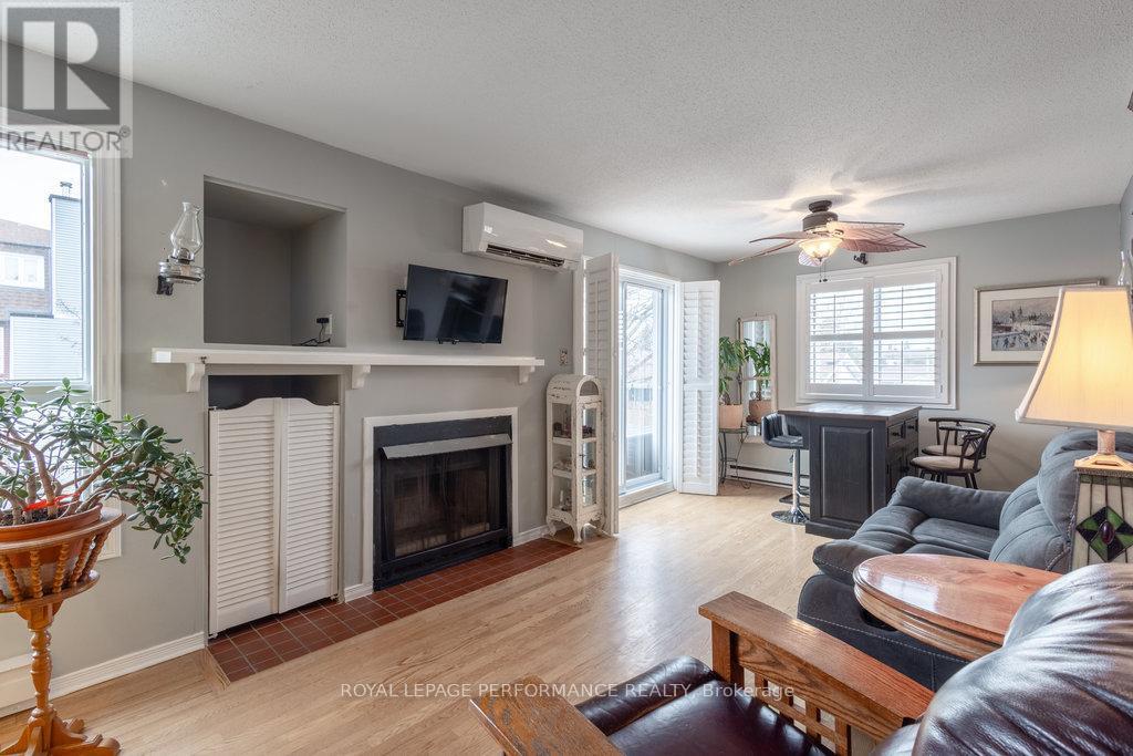 












E - 3066 COUNCILLORS WAY

,
Ottawa,




Ontario
K1T2S7

