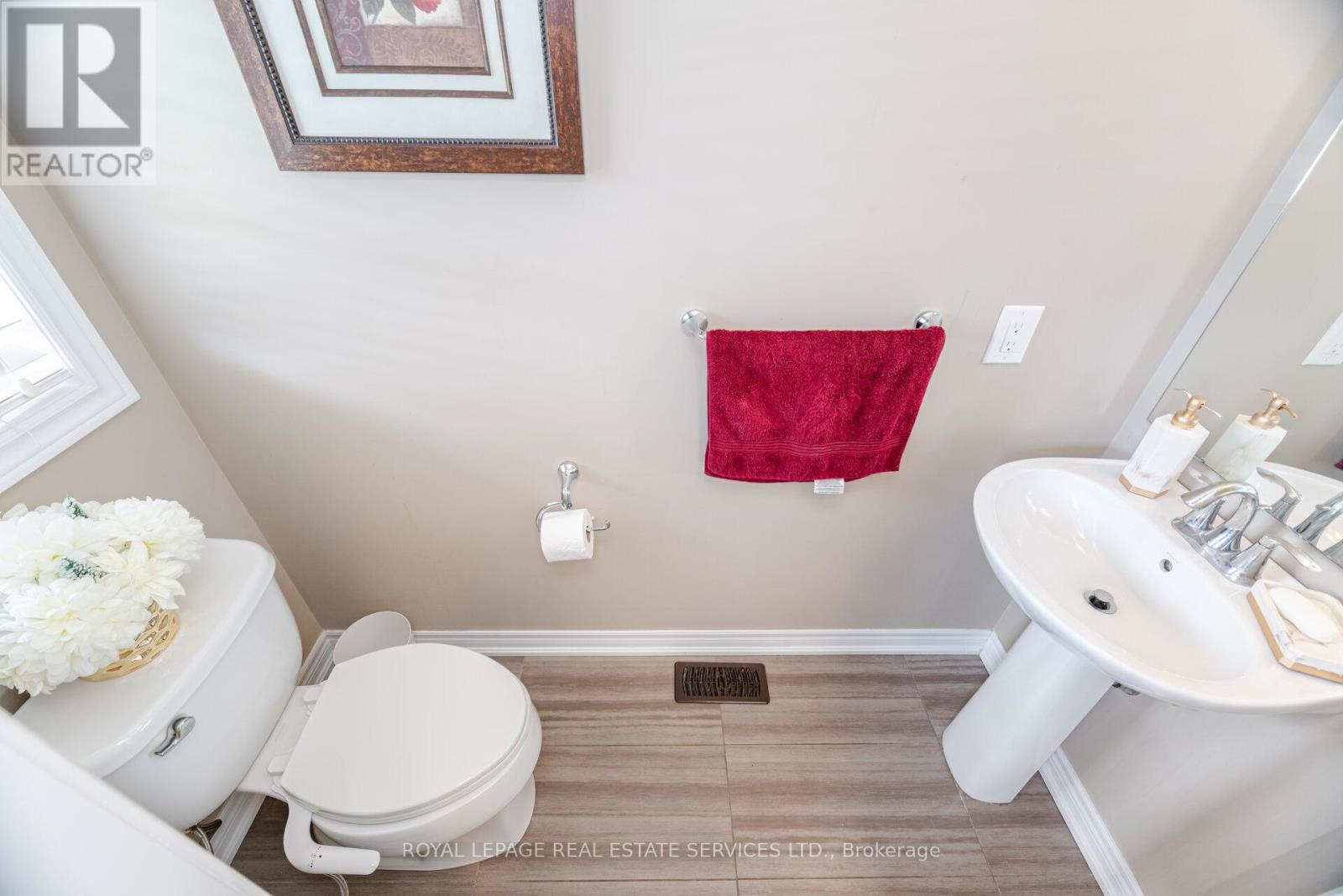 












139 ECHOVALLEY DRIVE

,
Hamilton,




Ontario
L8J0H1

