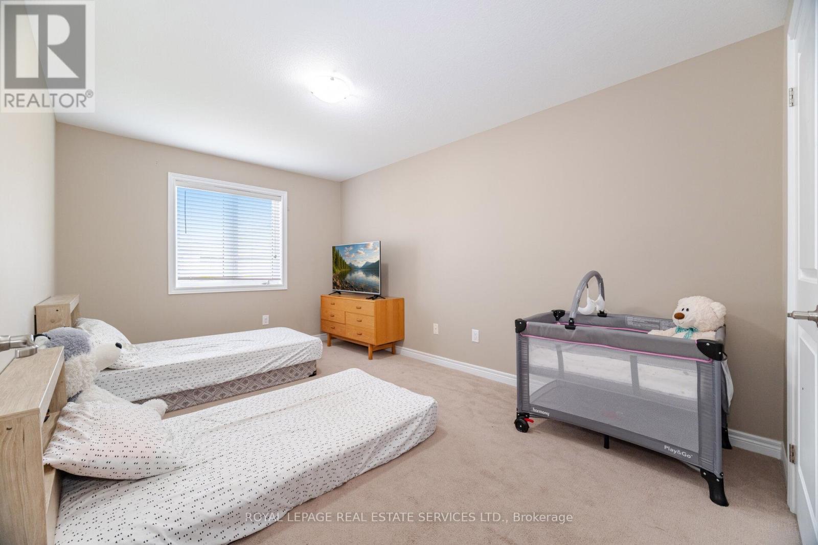 












139 ECHOVALLEY DRIVE

,
Hamilton,




Ontario
L8J0H1

