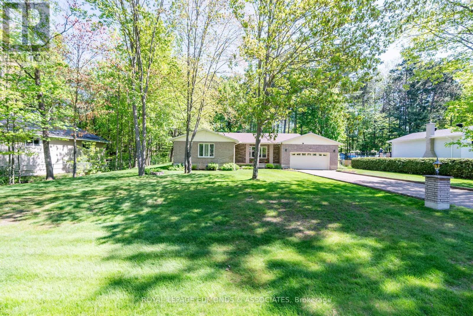 












9 HERITAGE DRIVE

,
Petawawa,




Ontario
K8H3J5

