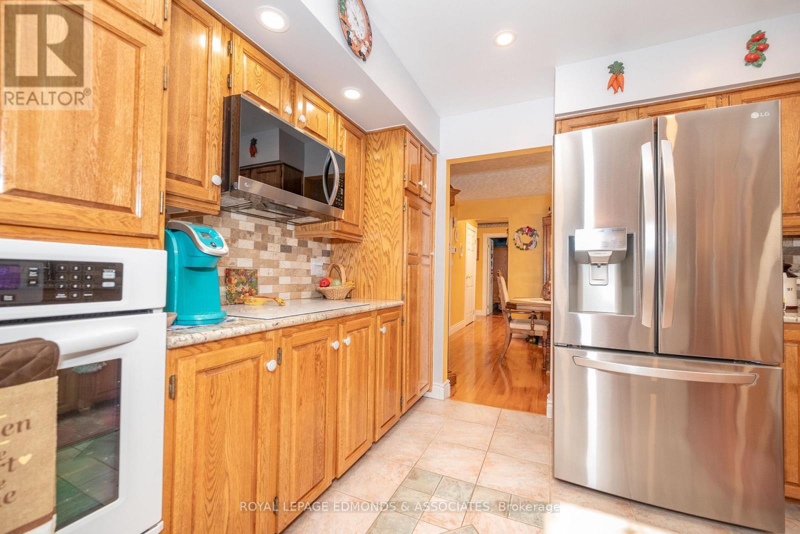 












9 HERITAGE DRIVE

,
Petawawa,




Ontario
K8H3J5


