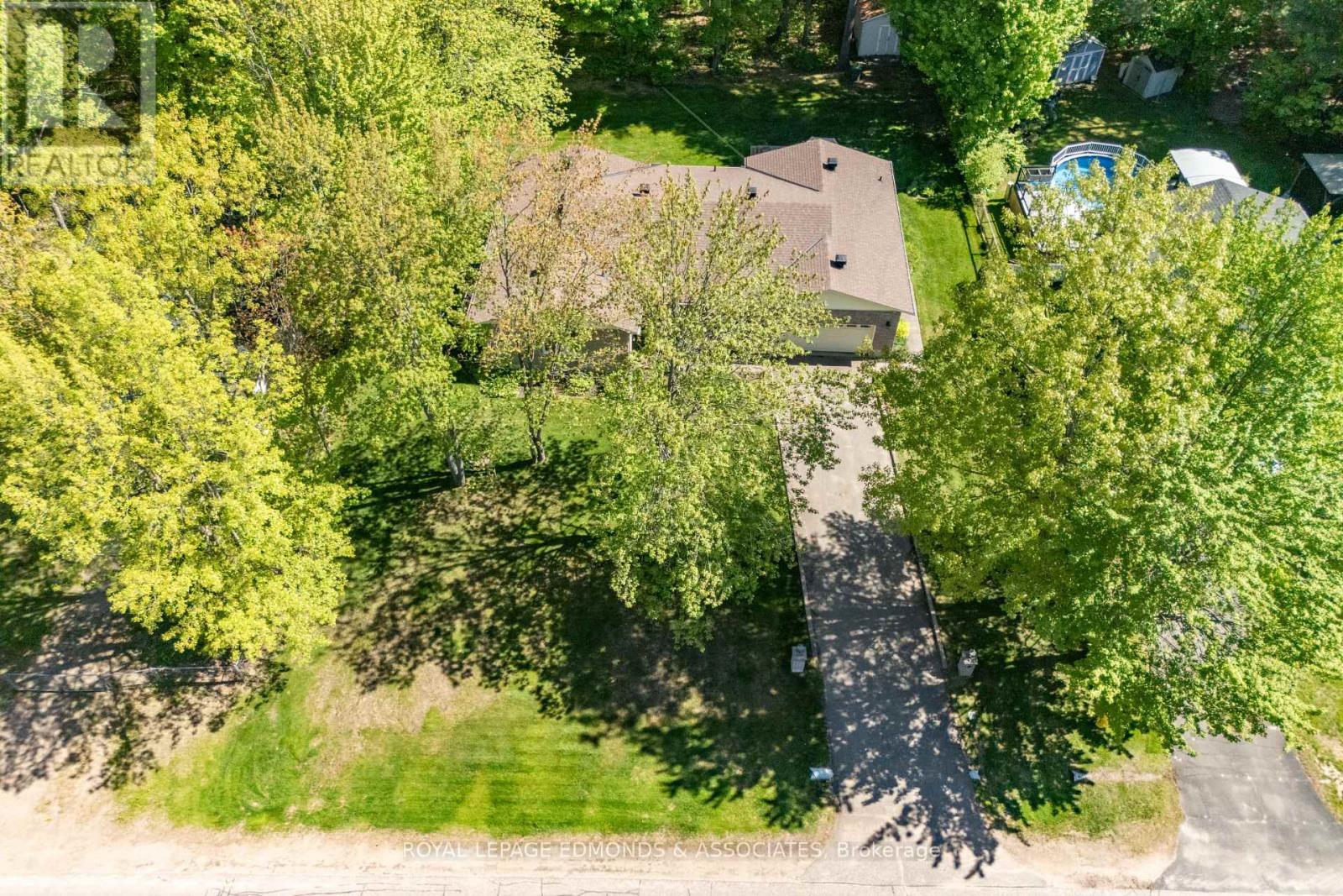 












9 HERITAGE DRIVE

,
Petawawa,




Ontario
K8H3J5

