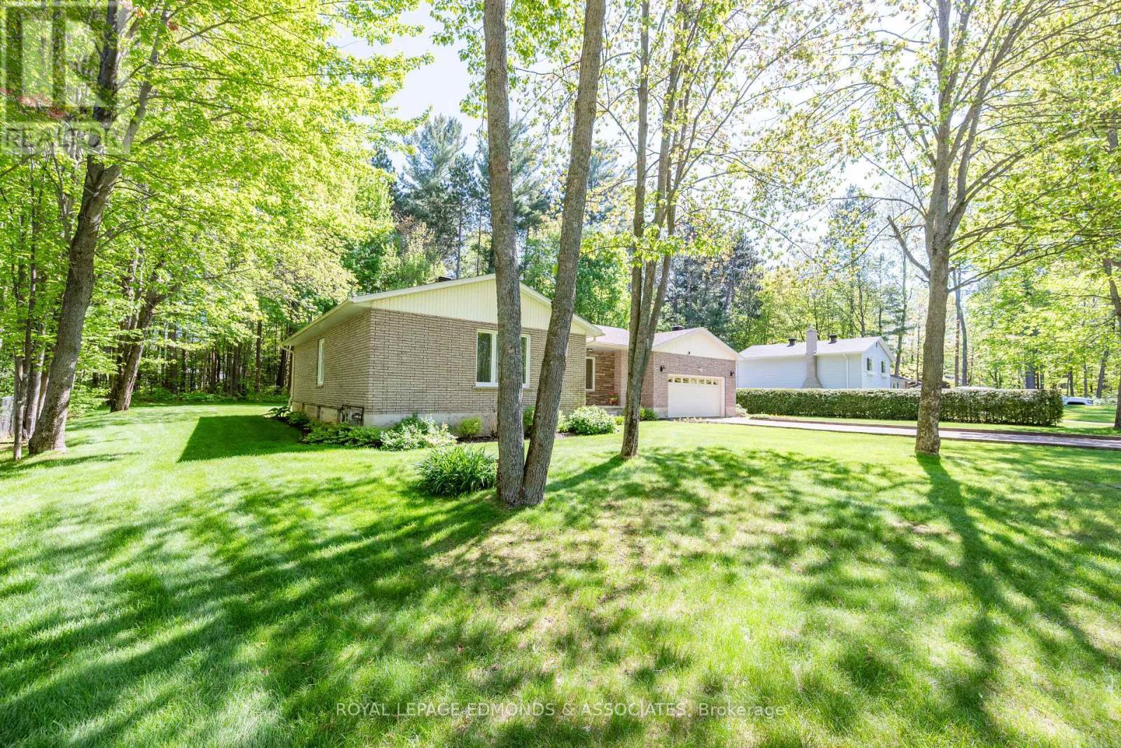 












9 HERITAGE DRIVE

,
Petawawa,




Ontario
K8H3J5

