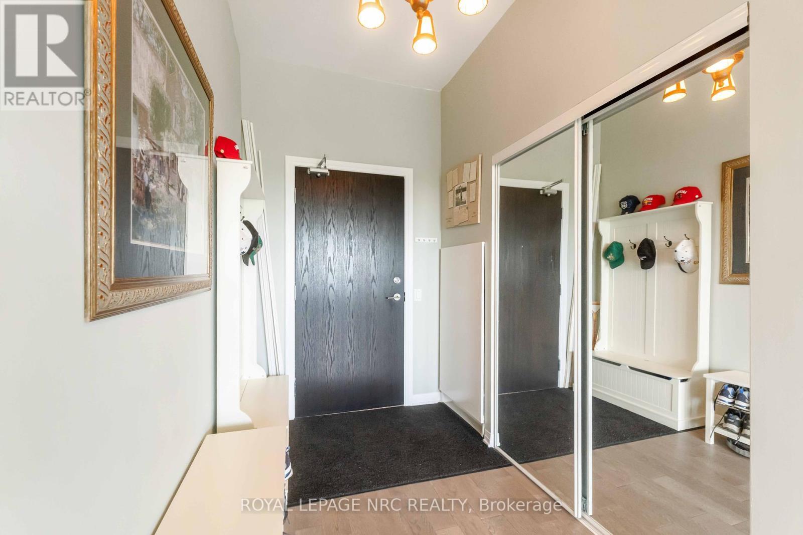 












905 - 7711 GREEN VISTA GATE

,
Niagara Falls (Oldfield),




Ontario
L2G0Y9

