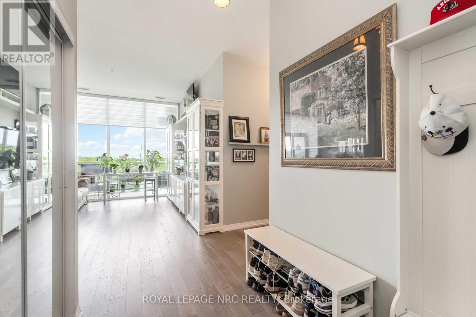 












905 - 7711 GREEN VISTA GATE

,
Niagara Falls (Oldfield),




Ontario
L2G0Y9

