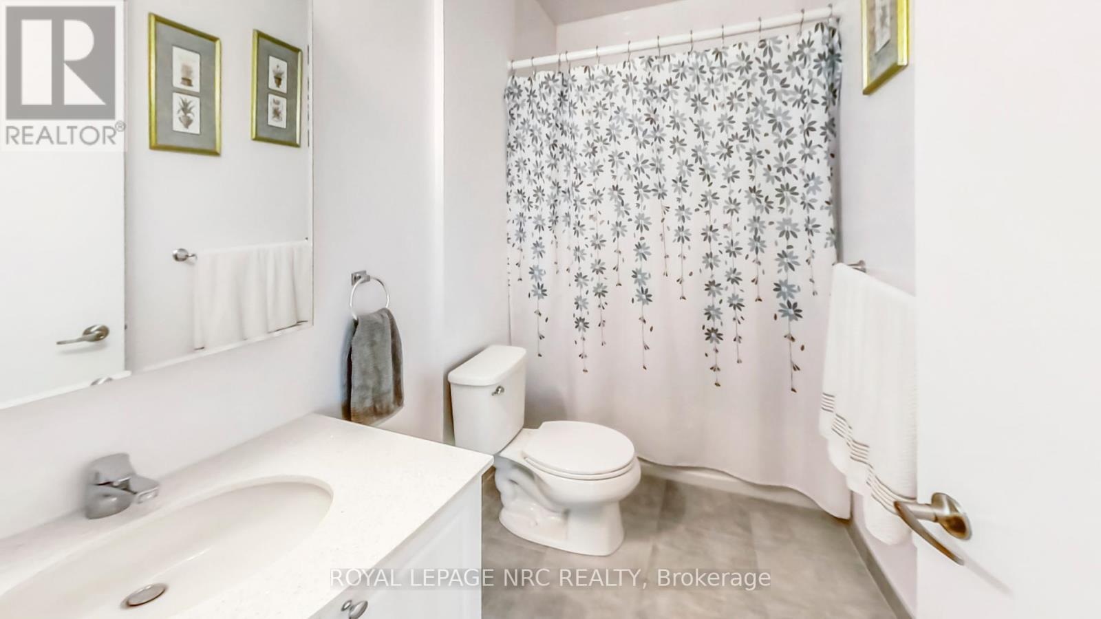 












905 - 7711 GREEN VISTA GATE

,
Niagara Falls (Oldfield),




Ontario
L2G0Y9

