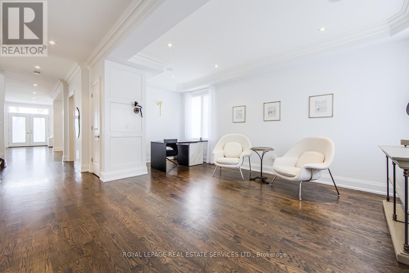 












21A ROYCREST AVENUE

,
Toronto,




Ontario
M2N1R1

