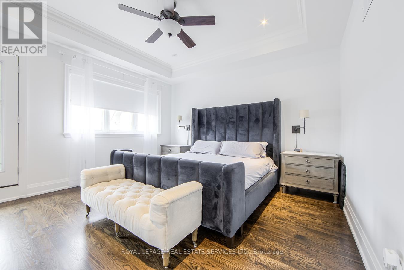 












21A ROYCREST AVENUE

,
Toronto,




Ontario
M2N1R1

