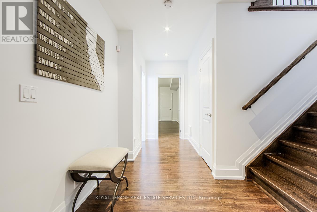












21A ROYCREST AVENUE

,
Toronto,




Ontario
M2N1R1

