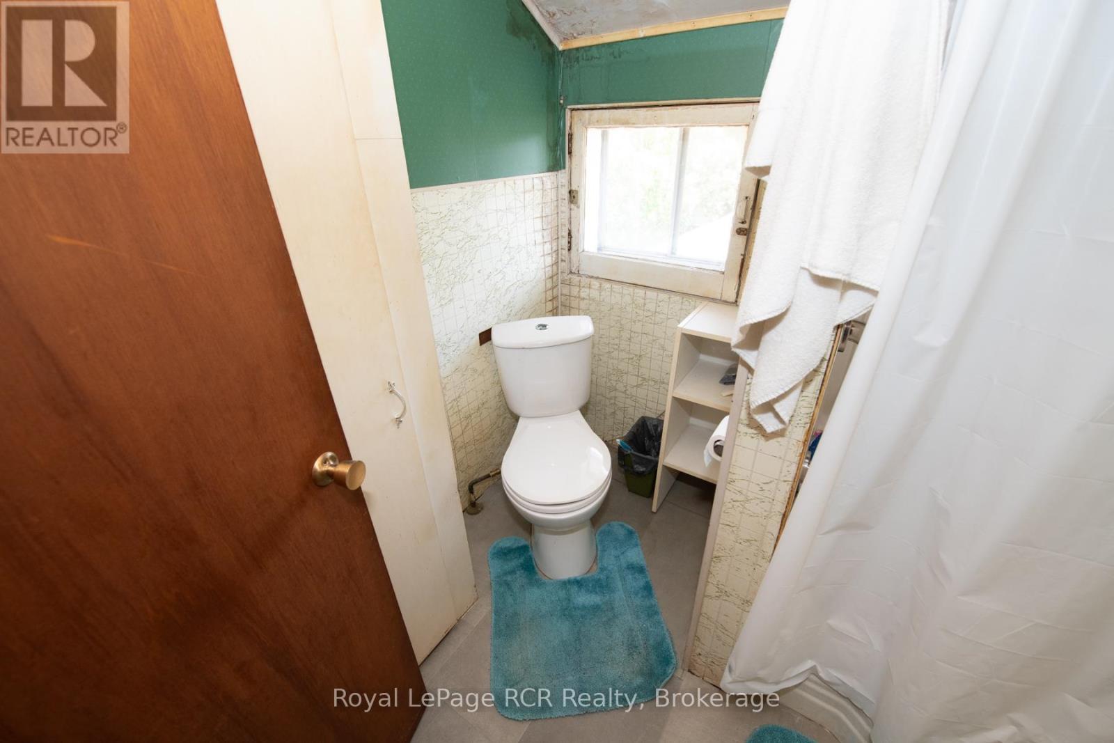 












450 JAMES STREET W

,
Wellington North (Mount Forest),




Ontario
N0G2L3

