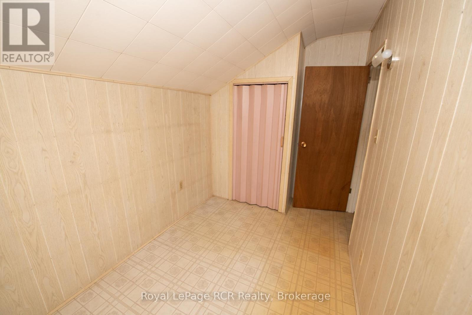 












450 JAMES STREET W

,
Wellington North (Mount Forest),




Ontario
N0G2L3

