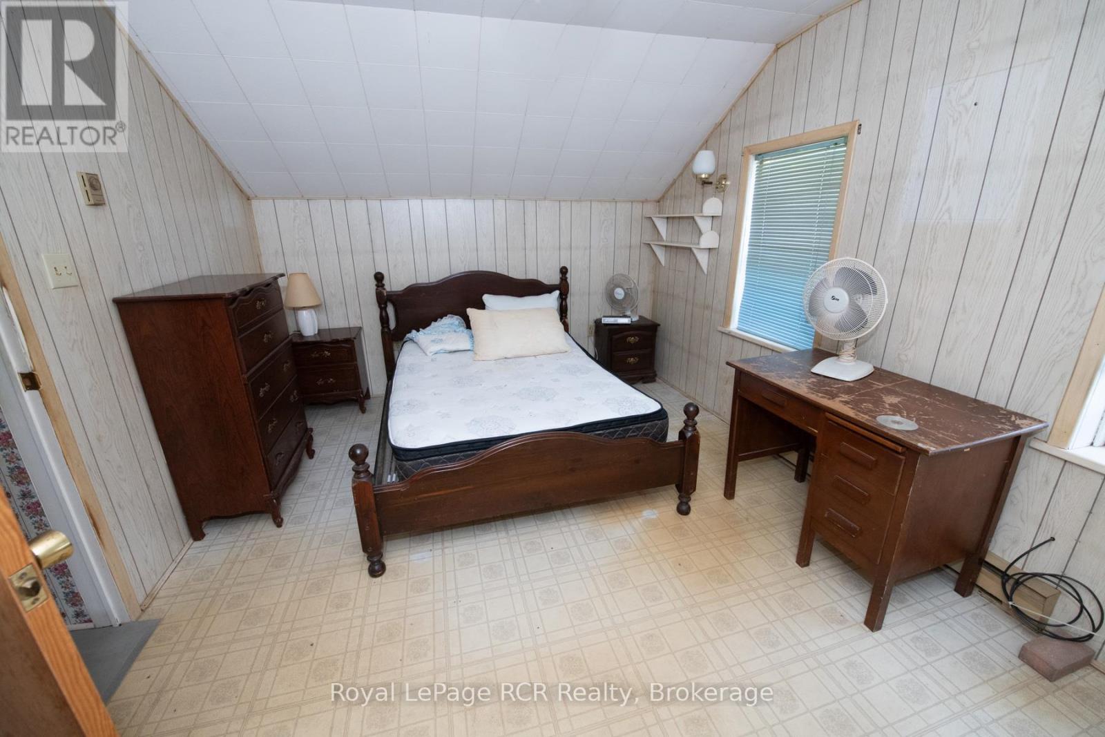 












450 JAMES STREET W

,
Wellington North (Mount Forest),




Ontario
N0G2L3

